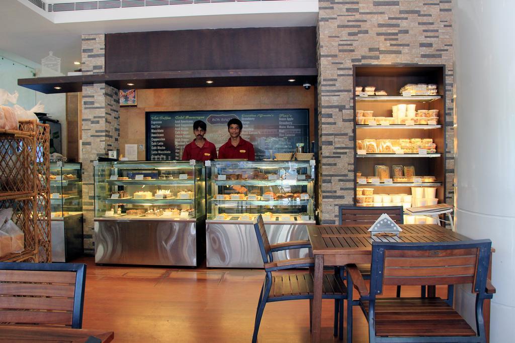Hotel Sun Park ปอนดิเชอรี ภายนอก รูปภาพ
