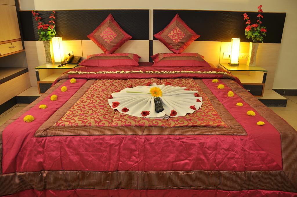 Hotel Sun Park ปอนดิเชอรี ห้อง รูปภาพ
