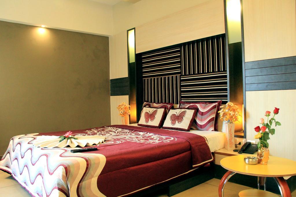 Hotel Sun Park ปอนดิเชอรี ห้อง รูปภาพ