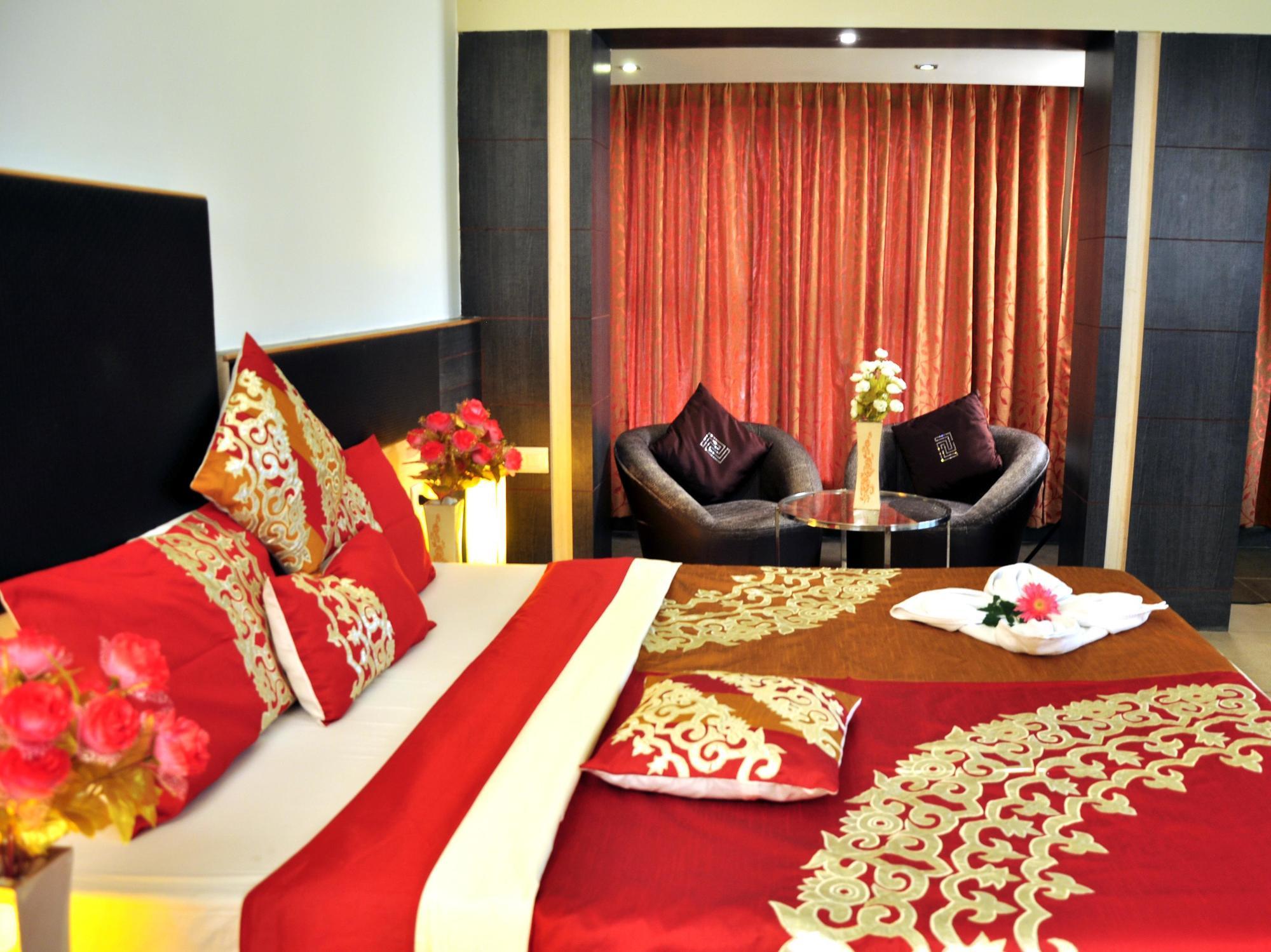 Hotel Sun Park ปอนดิเชอรี ภายนอก รูปภาพ