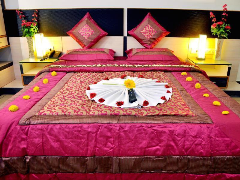 Hotel Sun Park ปอนดิเชอรี ภายนอก รูปภาพ
