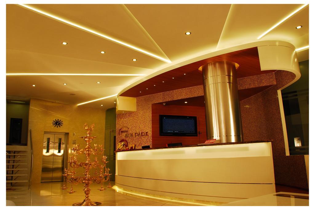 Hotel Sun Park ปอนดิเชอรี ภายนอก รูปภาพ