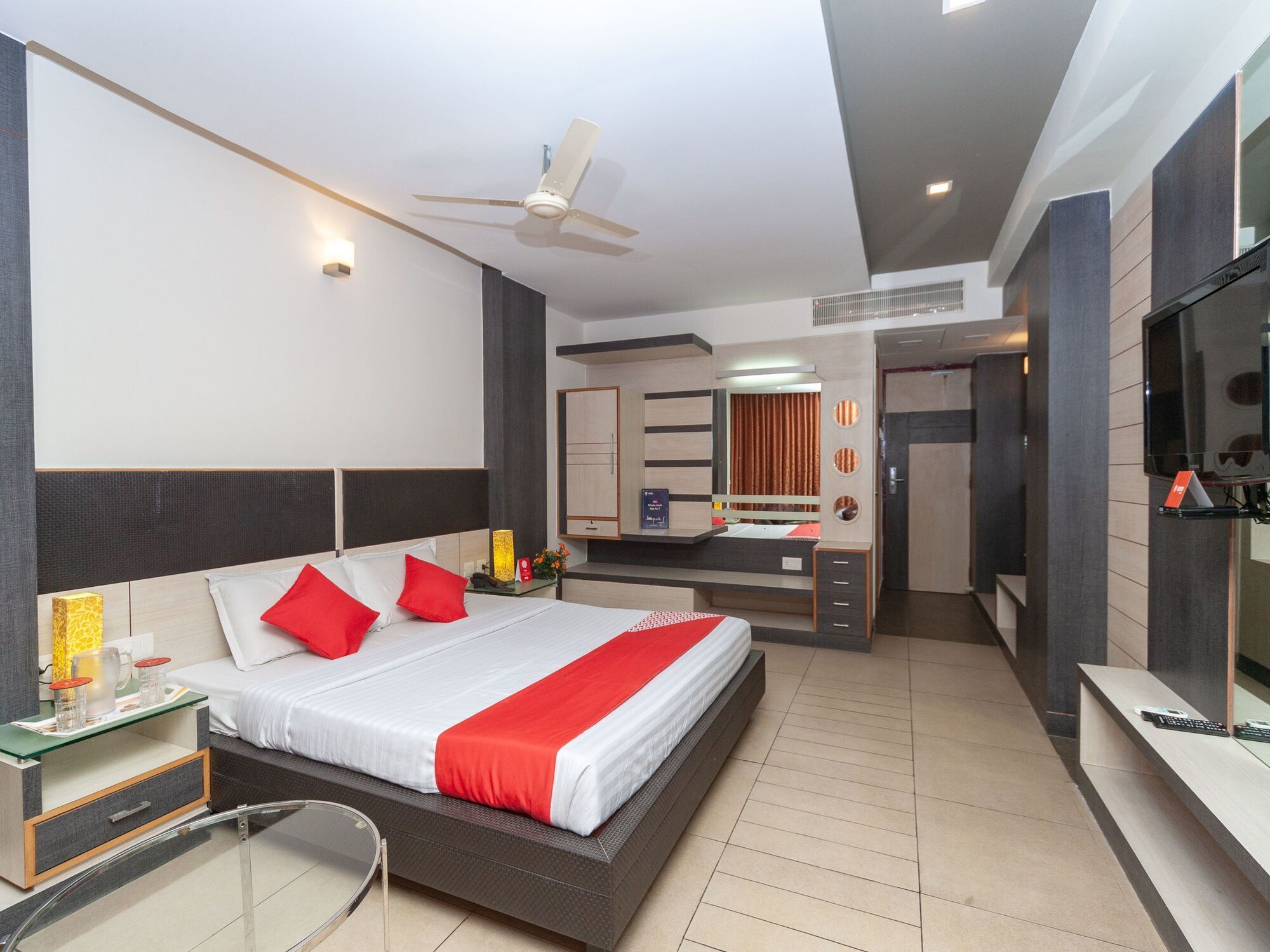 Hotel Sun Park ปอนดิเชอรี ภายนอก รูปภาพ