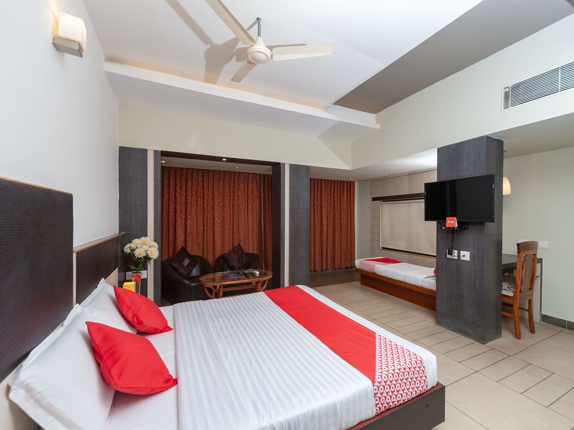 Hotel Sun Park ปอนดิเชอรี ภายนอก รูปภาพ