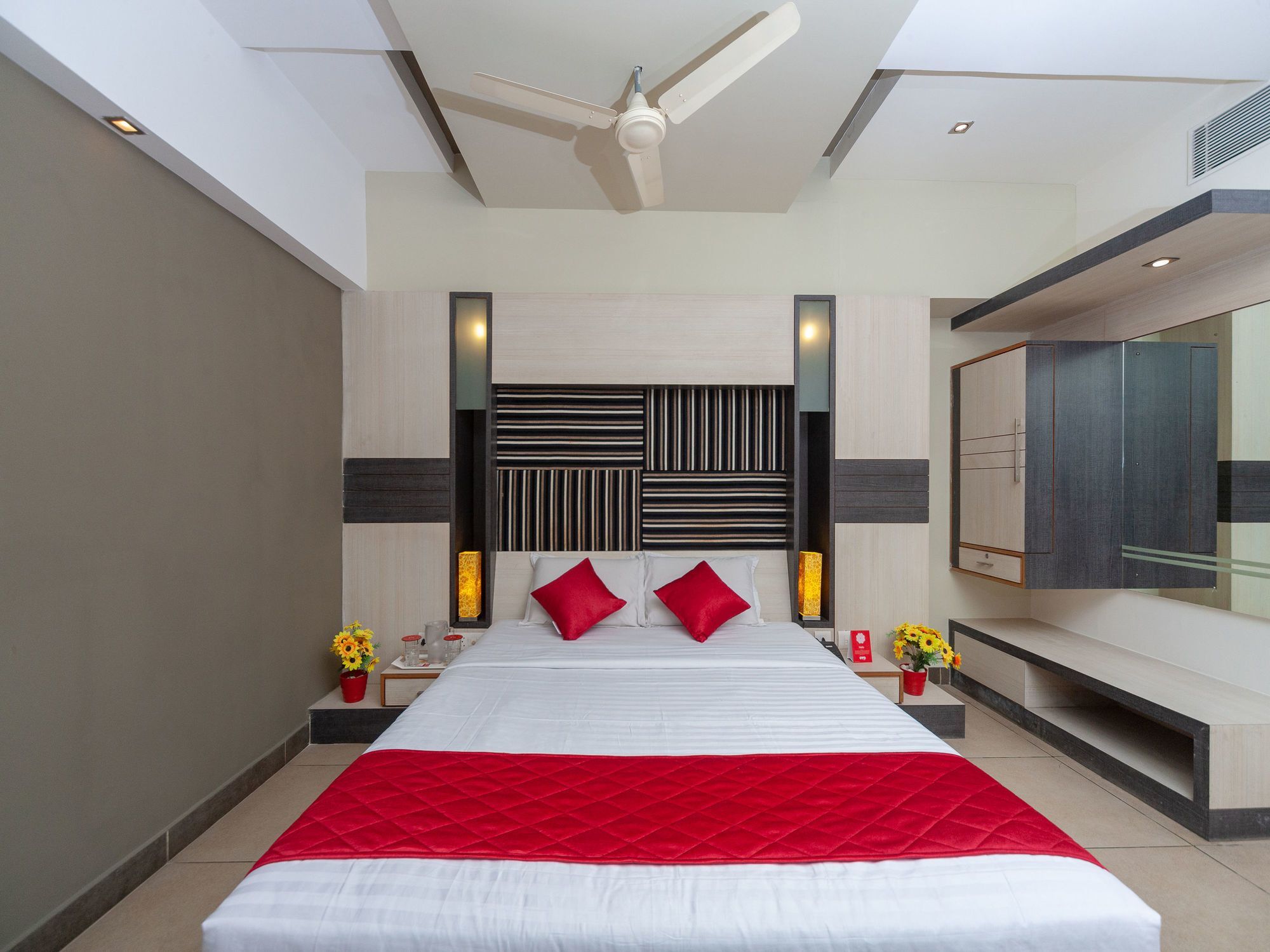 Hotel Sun Park ปอนดิเชอรี ภายนอก รูปภาพ
